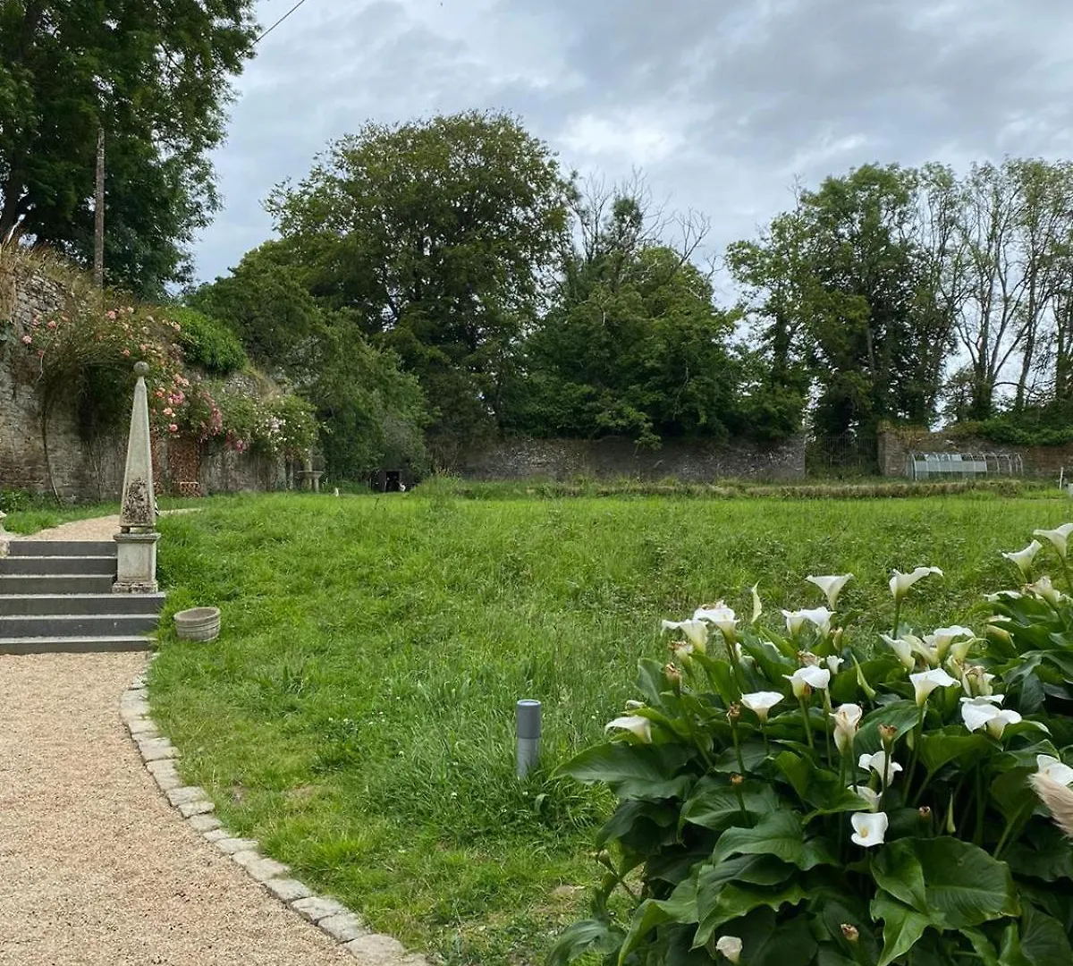 Le Gite Du Chateau Kervolongar Garlan